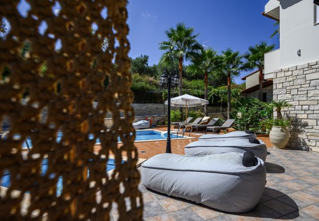 Kipo Paradiso 6 Yoga & Spa Resort, Beautiful Swimming Pool Area Kipo Paradiso 6 Yoga & Spa Resort, Beautiful Swimming Pool Area