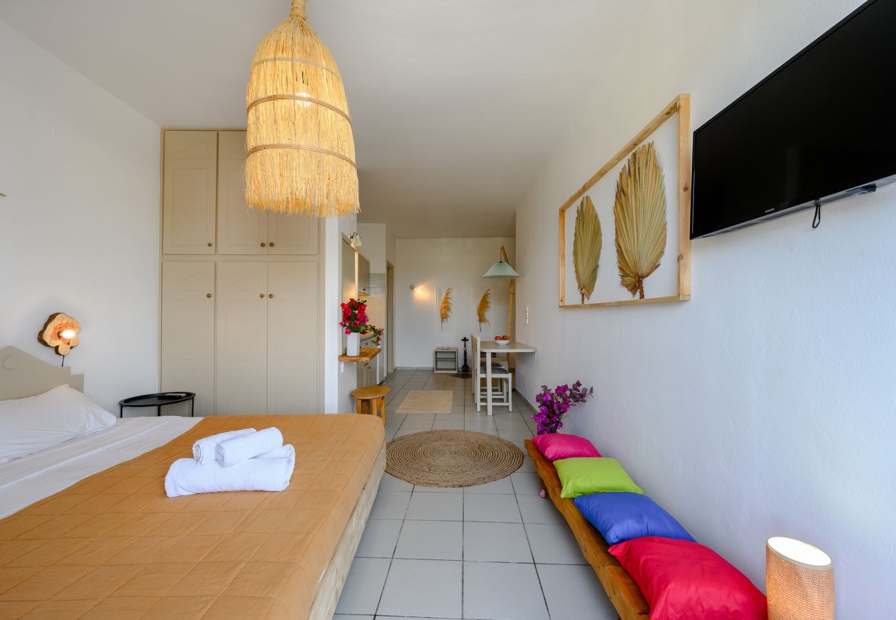 Kalimera studio 2,Near beach and all amenities,Rethymno,Crete Kalimera studio 2,Near beach and all amenities,Rethymno,Crete