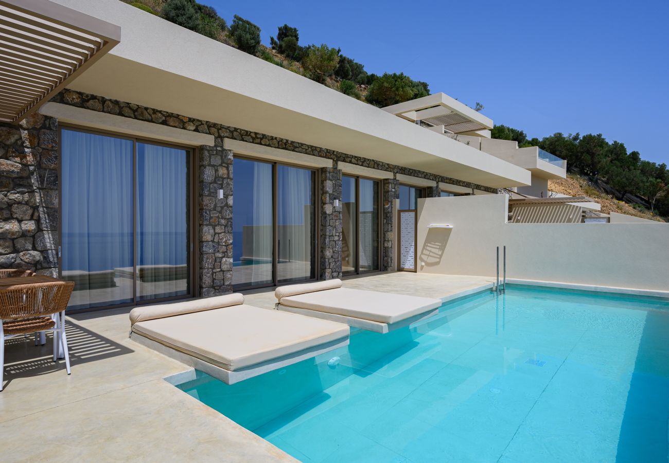 Pyrgos Exquisite villa 1, swimming pool Pyrgos Exquisite villa 1, swimming pool