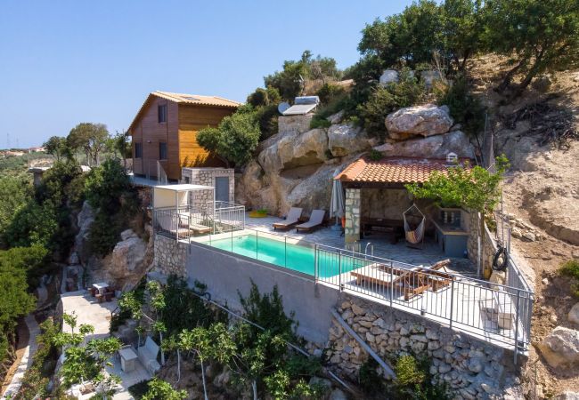 Villa in Maroulas - Villa Faragi Sophie Villa in Maroulas - Villa Faragi Sophie