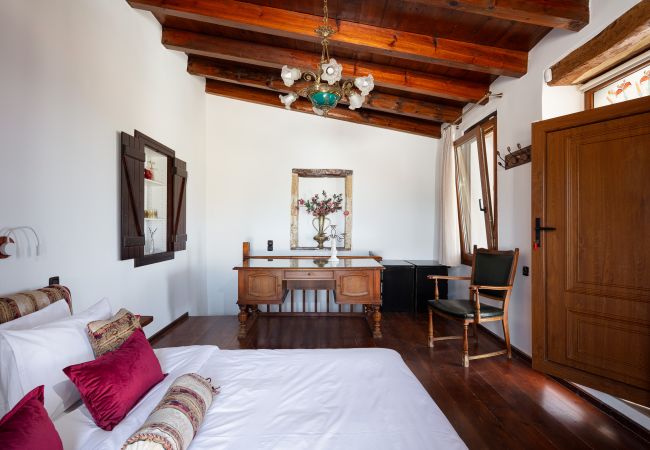 Villa in Garazo - Captain's Hyatt Villa in Garazo - Captain's Hyatt