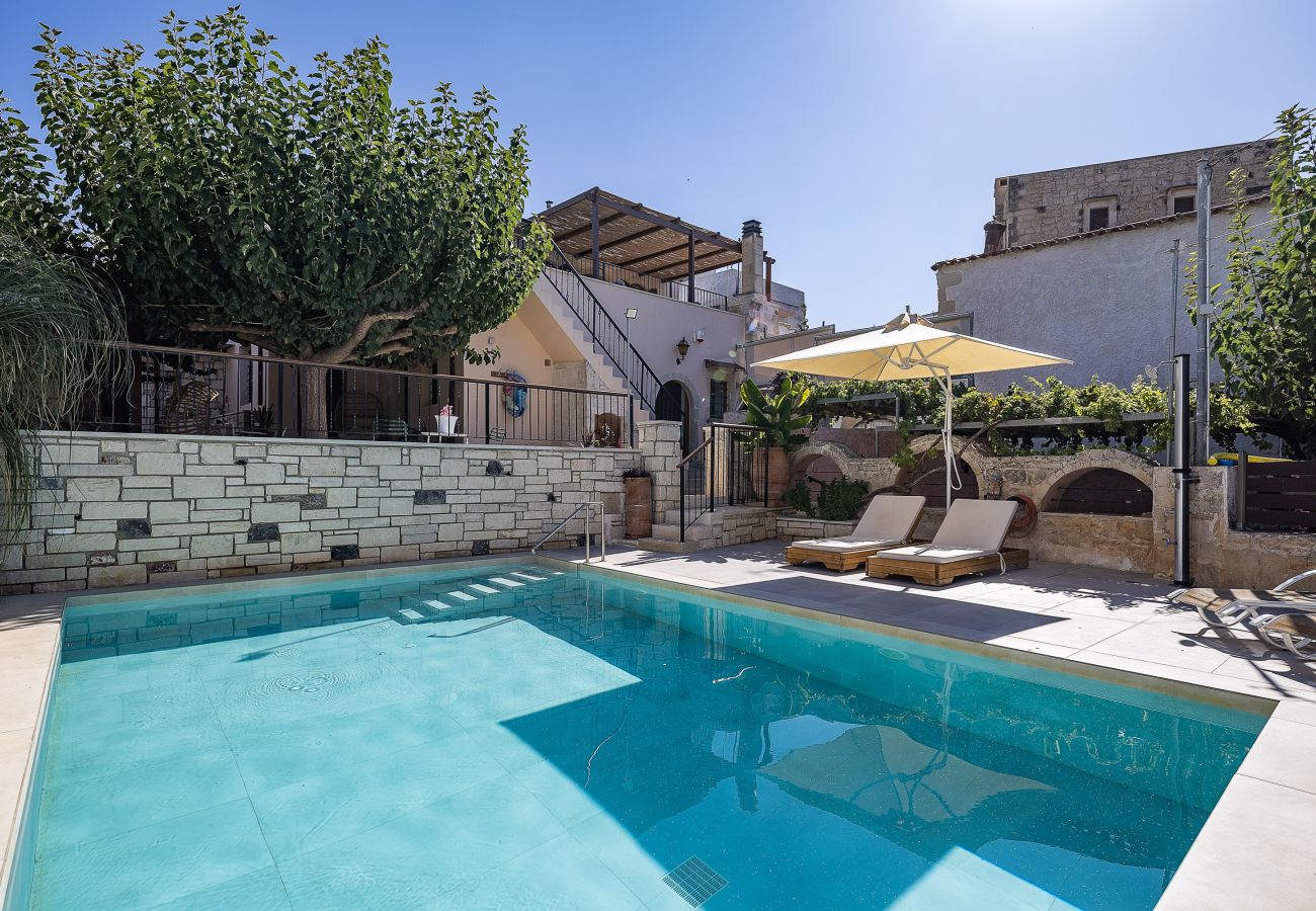 Villa in Garazo - Captain's Hyatt