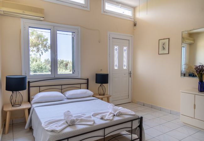 Apartment in Agia Varvara - Mani Tsopakas Residences - Artsi Maisonette Apartment in Agia Varvara - Mani Tsopakas Residences - Artsi Maisonette