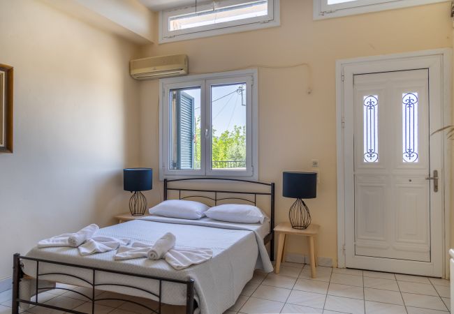Apartment in Agia Varvara - Mani Tsopakas Residences - Artsi Maisonette Apartment in Agia Varvara - Mani Tsopakas Residences - Artsi Maisonette