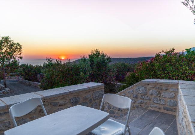 Apartment in Agia Varvara - Mani Tsopakas Residences - Artsi Maisonette Apartment in Agia Varvara - Mani Tsopakas Residences - Artsi Maisonette