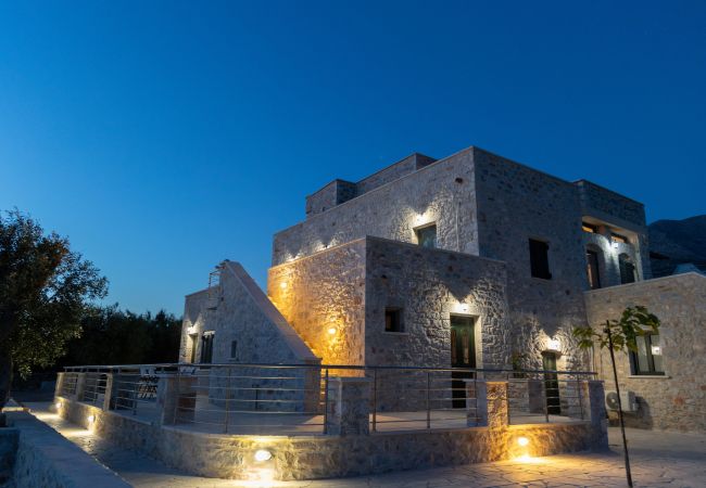 Apartment in Agia Varvara - Mani Tsopakas Residences - Artsi Maisonette Apartment in Agia Varvara - Mani Tsopakas Residences - Artsi Maisonette