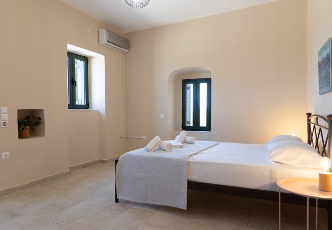 Apartment in Agia Varvara - Mani Tsopakas Residences - Koudounopetra Apartment Apartment in Agia Varvara - Mani Tsopakas Residences - Koudounopetra Apartment