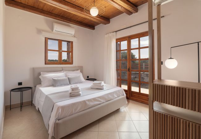 Villa in Panormo - Ami Manoir Villa in Panormo - Ami Manoir