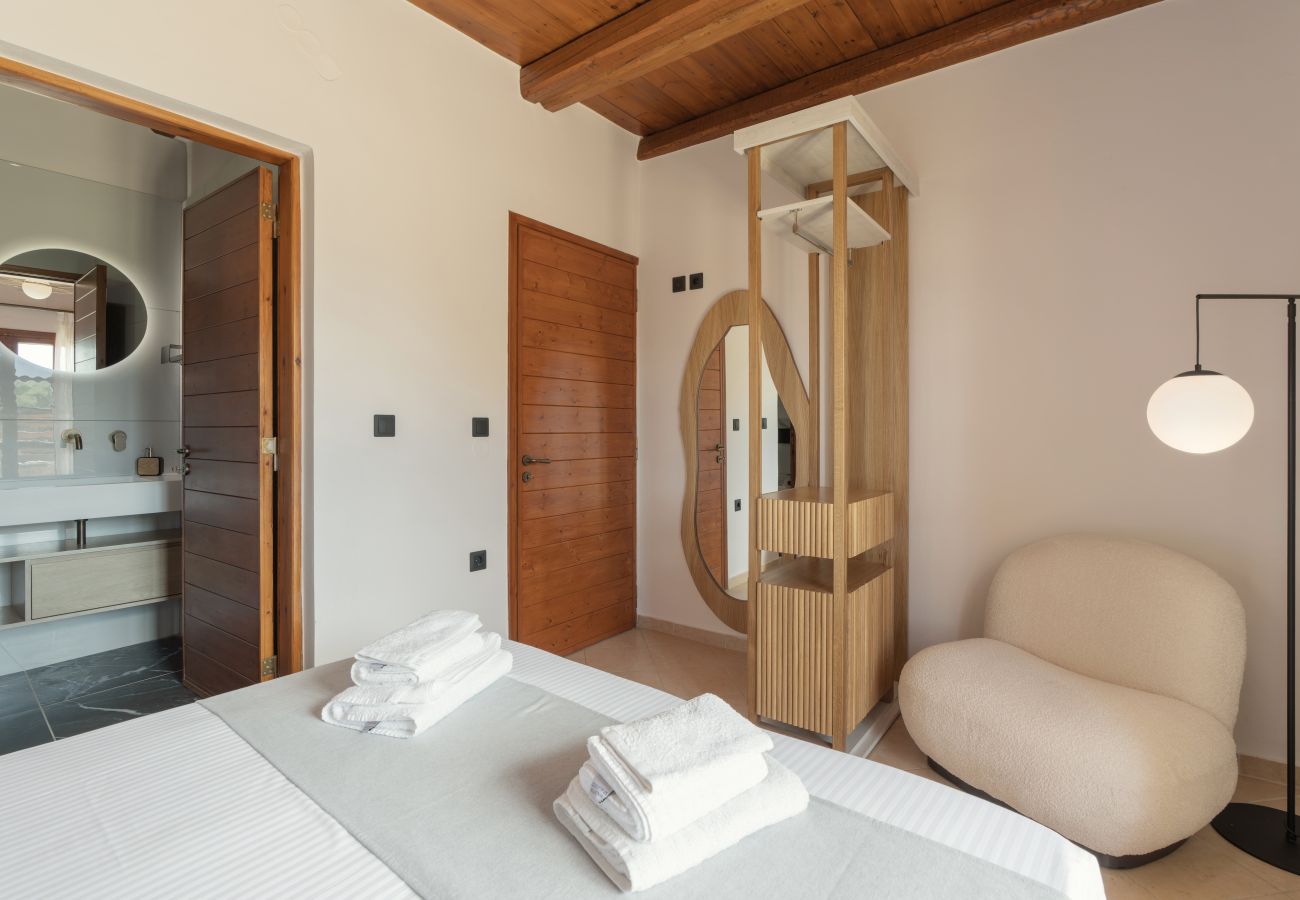 Villa in Panormo - Ami Manoir Villa in Panormo - Ami Manoir