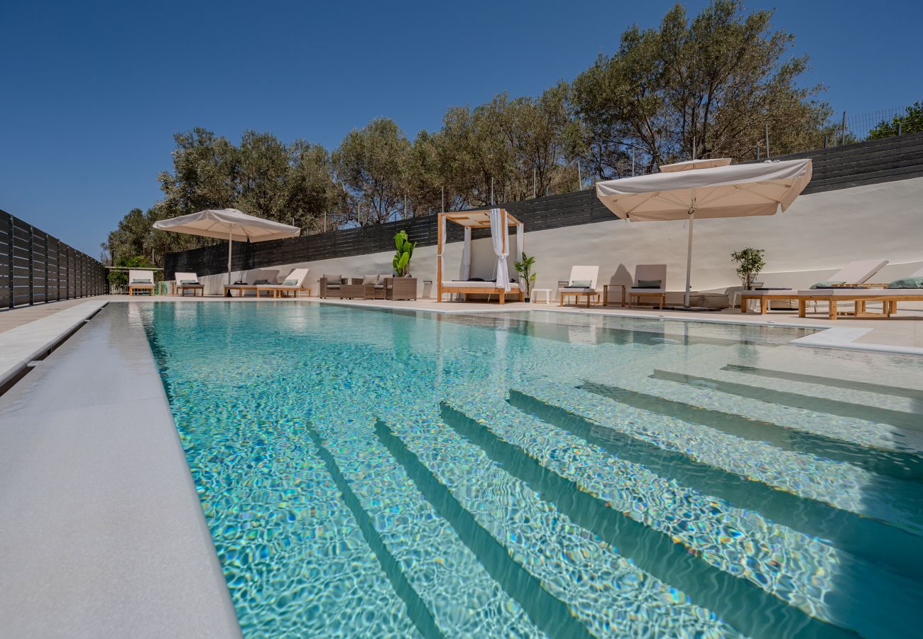 Villa in Rethymno Town - 3A's Family Villa,  Sauna, Gym, Ping Pong & Toys