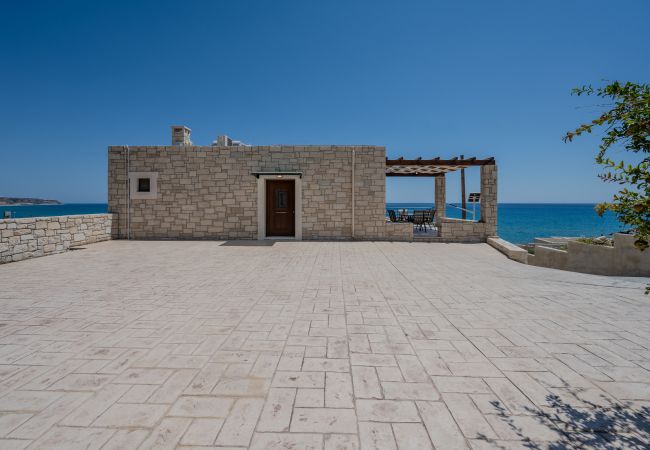 Villa in Keratokambos - Petrina 3 Villa in Keratokambos - Petrina 3