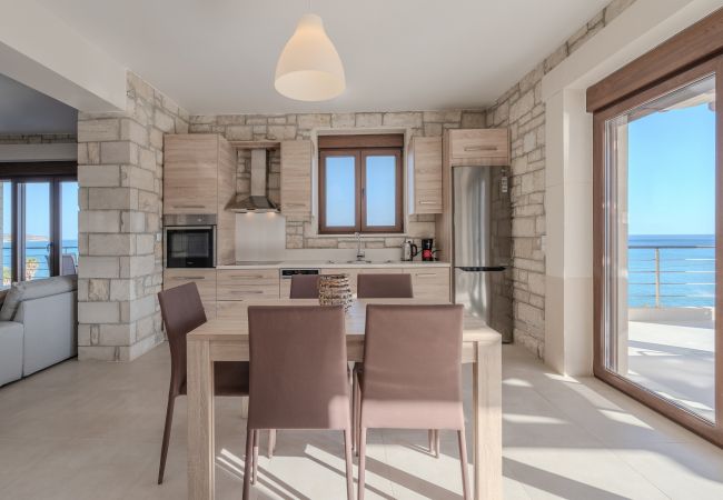 Villa in Keratokambos - Petrina 3 Villa in Keratokambos - Petrina 3