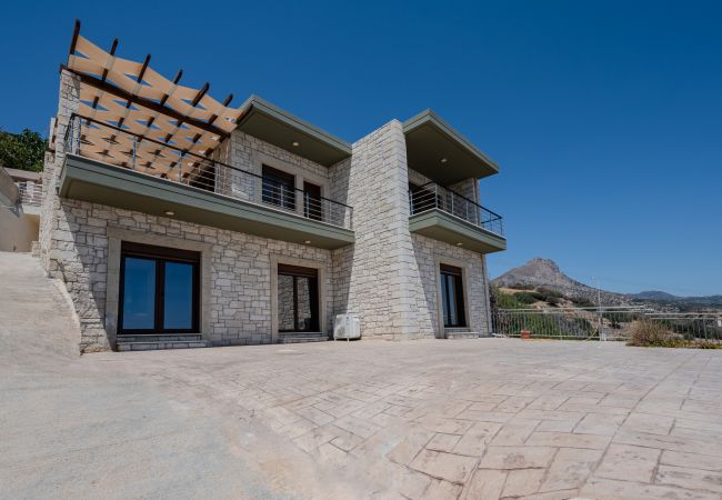 Villa in Keratokambos - Petrina 4 Villa in Keratokambos - Petrina 4