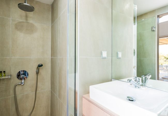 Villa in Bali - Lemoni Villa Villa in Bali - Lemoni Villa