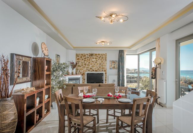 Villa in Kato Gouves - Aphrodite beachfront villa-on the Waves Villa in Kato Gouves - Aphrodite beachfront villa-on the Waves