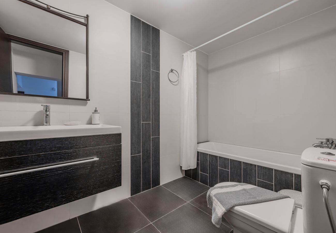 Villa in Kato Gouves - Aphrodite beachfront villa-on the Waves Villa in Kato Gouves - Aphrodite beachfront villa-on the Waves