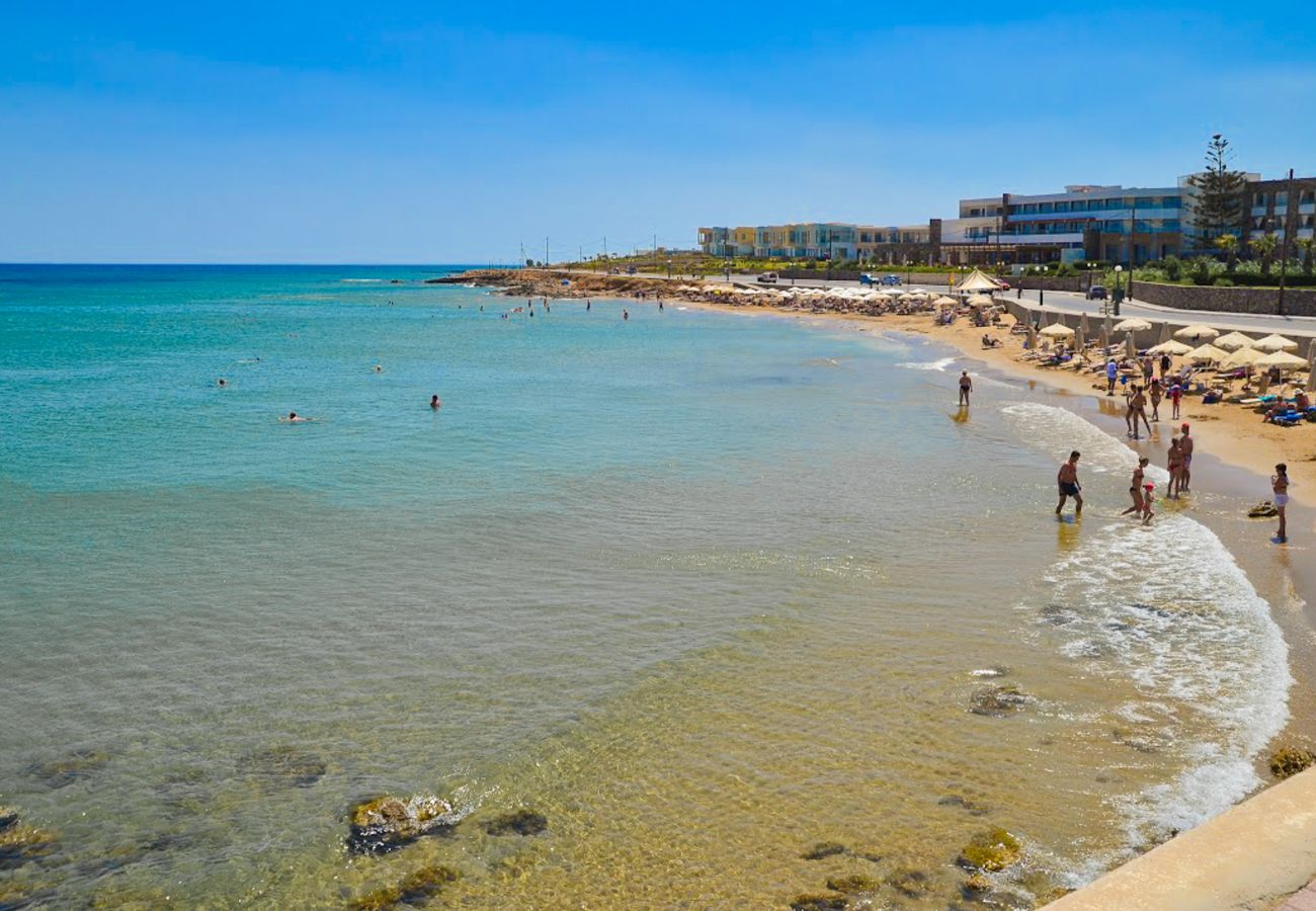 Villa in Kato Gouves - Aphrodite beachfront villa-on the Waves Villa in Kato Gouves - Aphrodite beachfront villa-on the Waves