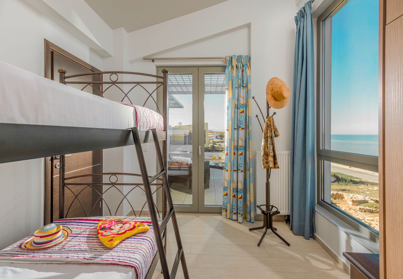 Villa in Kato Gouves - Aphrodite beachfront villa-on the Waves Villa in Kato Gouves - Aphrodite beachfront villa-on the Waves