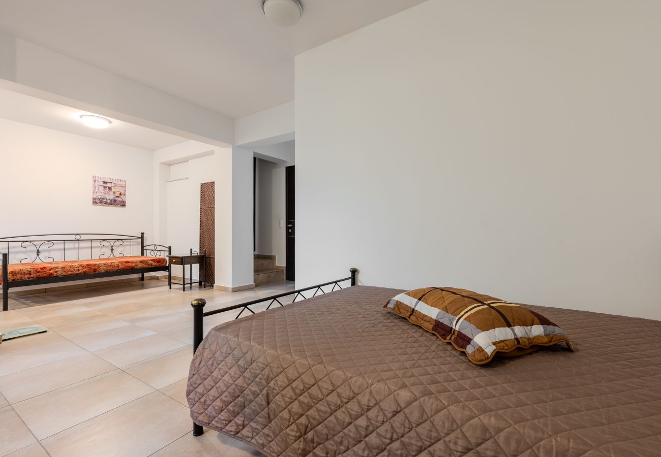 Villa in Kato Gouves - Aphrodite beachfront villa-on the Waves Villa in Kato Gouves - Aphrodite beachfront villa-on the Waves