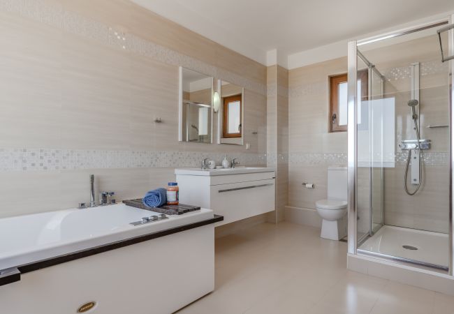 Villa in Agia Paraskevi - Arios Lux Villa Villa in Agia Paraskevi - Arios Lux Villa