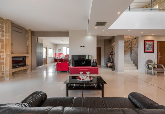 Villa in Agia Paraskevi - Arios Lux Villa Villa in Agia Paraskevi - Arios Lux Villa