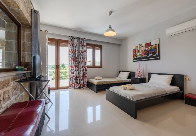 Villa in Agia Paraskevi - Arios Lux Villa Villa in Agia Paraskevi - Arios Lux Villa