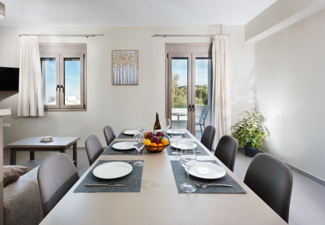 Villa in Maroulas - Elea Gold Villa in Maroulas - Elea Gold