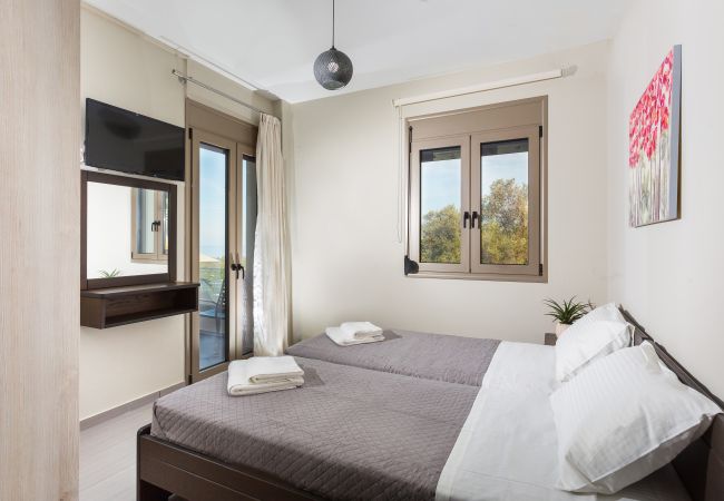 Villa in Maroulas - Elea Gold Villa in Maroulas - Elea Gold