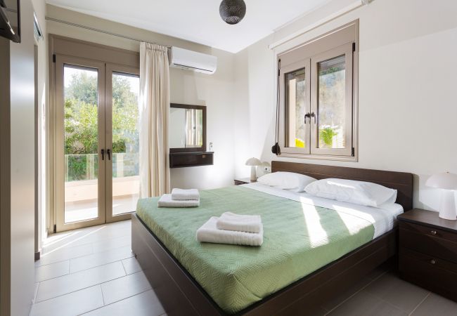 Villa in Maroulas - Elea Gold Villa in Maroulas - Elea Gold