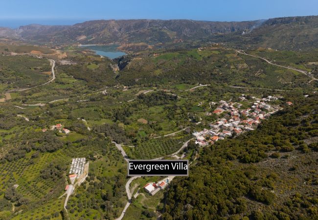 Villa in Amari - Evergreen Villa in Amari - Evergreen