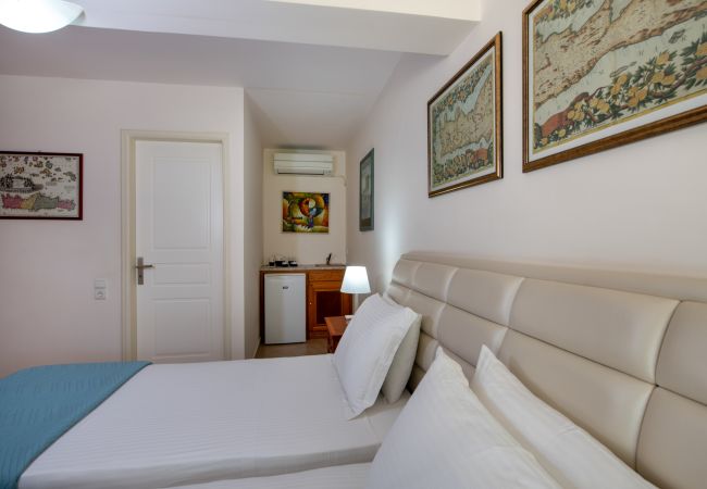 Villa in Akrotiri - Villa Plumeria Flower Villa in Akrotiri - Villa Plumeria Flower