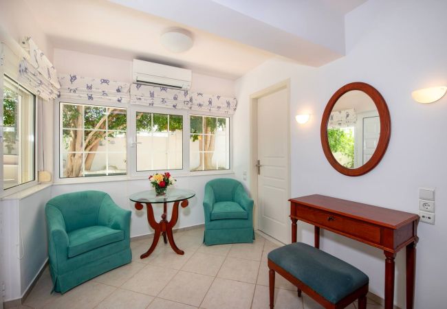 Villa in Akrotiri - Villa Plumeria Flower Villa in Akrotiri - Villa Plumeria Flower