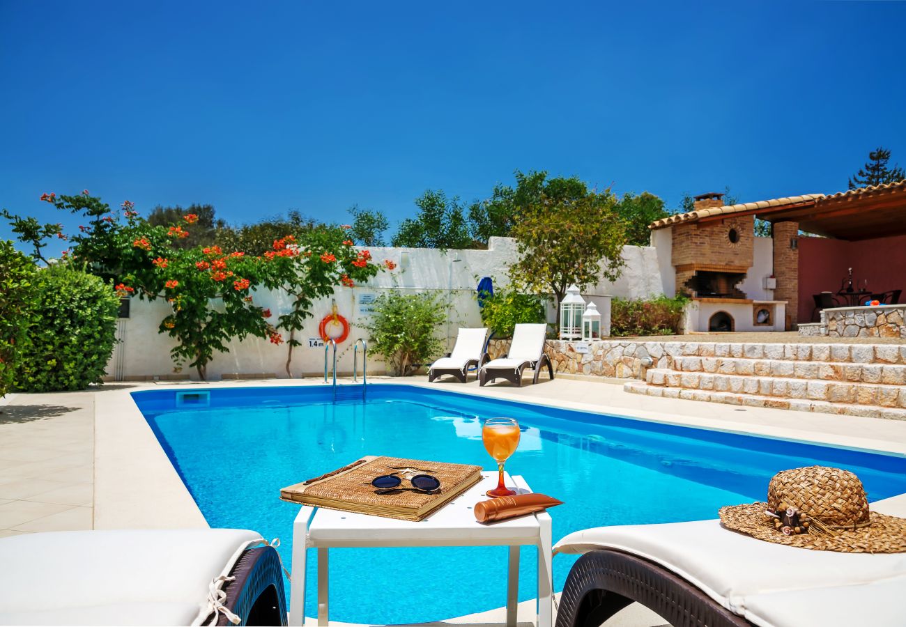 Villa in Akrotiri - Villa Plumeria Flower Villa in Akrotiri - Villa Plumeria Flower