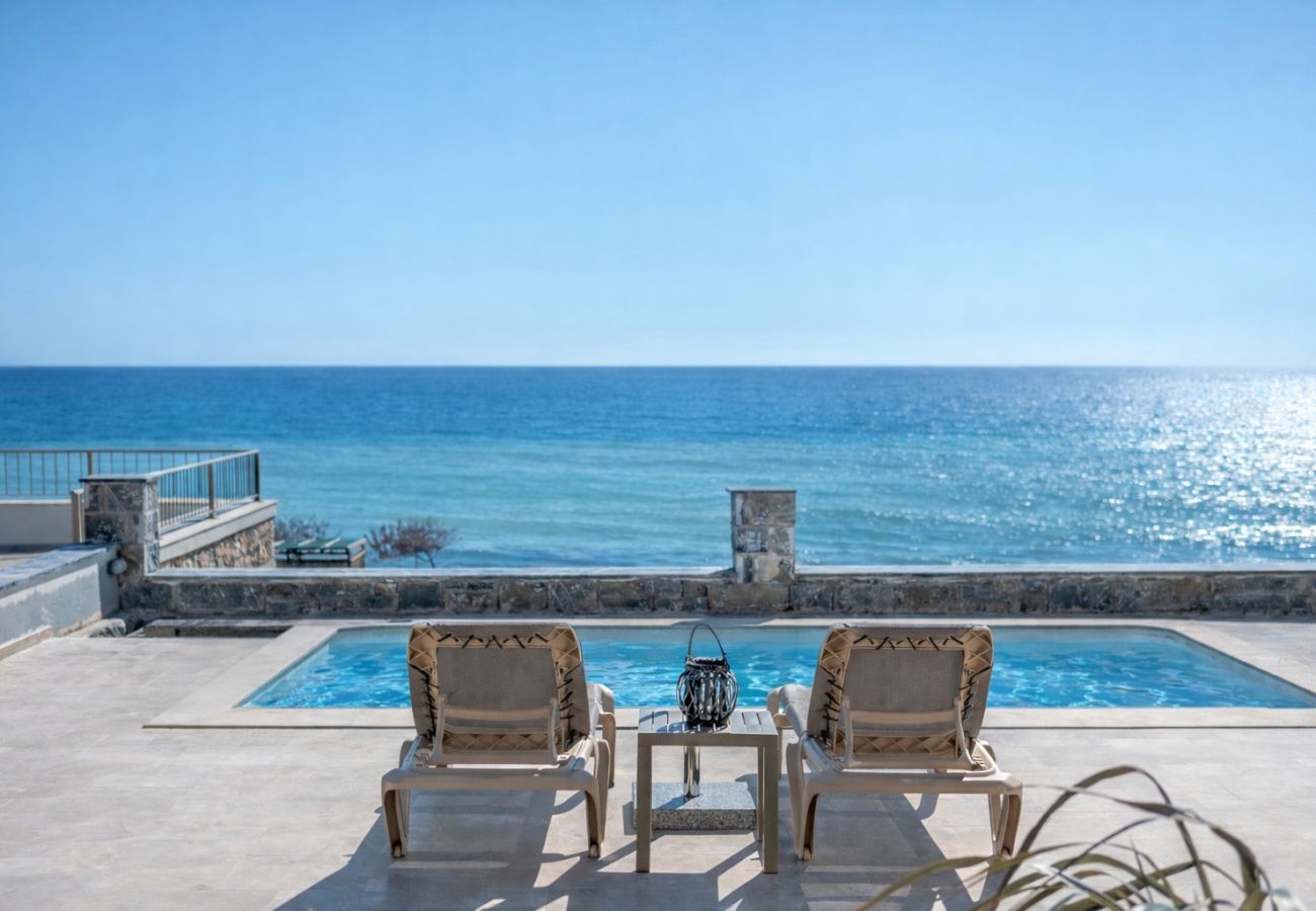 Villa in Ano Viannos - Kedros Villa 2, Beachfront 20m & Pool